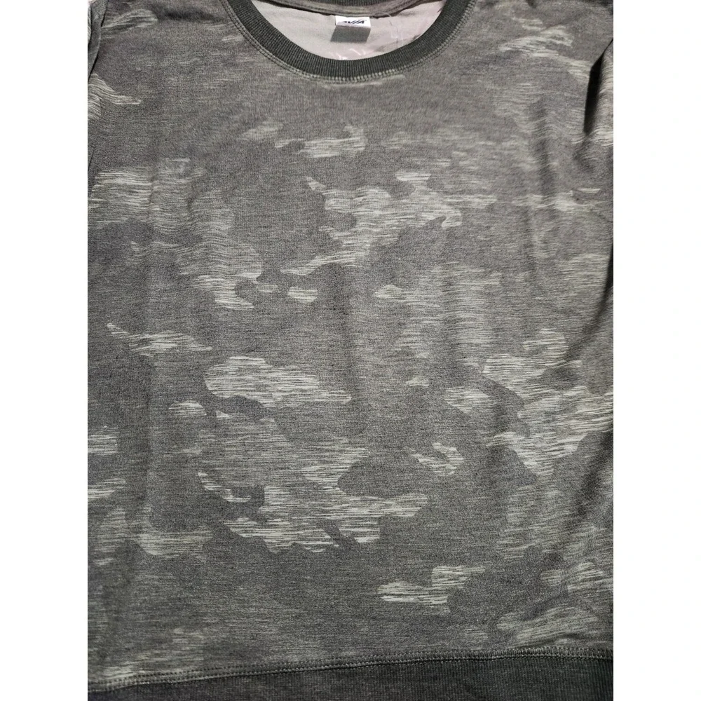 AVIA  Women's‎ Camouflage Pullover Sweater Crew Neck Long Sleeve Size M